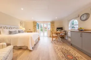 Coastal retreat for two in Brancaster Staithe next to the harbour and pubs. - Image 4