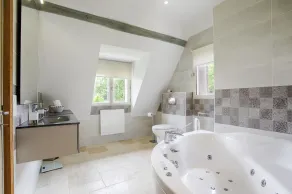 proche deauville. Location maison recente piscine et jacuzzi - Image 3
