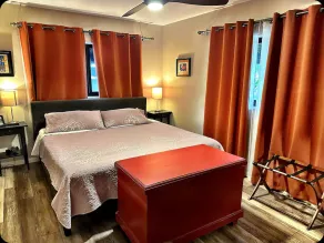 Unique Clean Private Pet Friendly House Close to Beaches and Wilton Manors - Image 4
