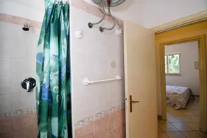 Lovely sea view cottage in res. with pool - Image 3