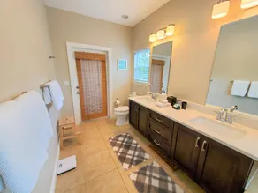 3brm elevated canal front pool home on North Longboat Key - Image 5