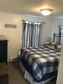 2 Bedroom House - Clean And Cozy - Image 3