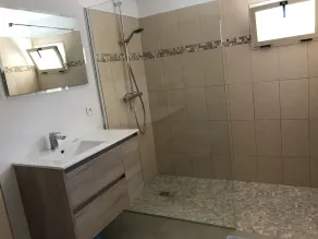 1 bedroom apartment in villa, quiet, sea view, near beaches and town center - Image 2