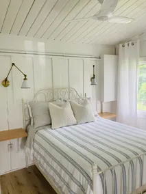 Beautiful Little Beach House with Gorgeous Sunsets - Image 4