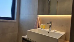 STAY Diamond Apartment - Image 5