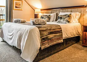 2 bedroom accommodation in Balmaha - Image 3