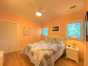 Dragonfly-Private Setting w/ Easy Beach Access; Covered & Screened Porch;TV/WiFi - Image 4