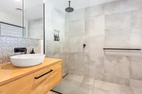 Styled 3 BR Tropical Family Home w Pool at Coolum - Image 5