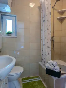 Casa vacacional con piscina privada en sitio tranquilo - Image 3