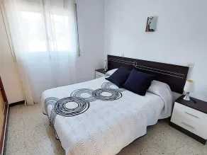 Apartamento acogedor para 6 personas en el centro de Llançà, cerca de playas y actividades familiares - ES-170-88 - Image 4