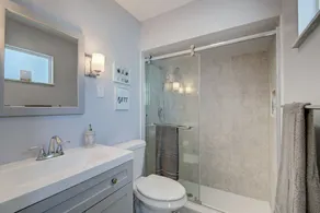 North Palm Beach Getaway House, Close To Beaches!☀️ - Image 3