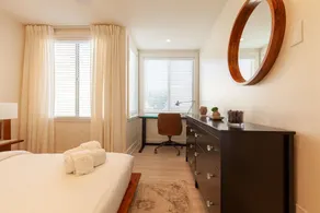 Luxury Beachfront Condo (2) - Image 5