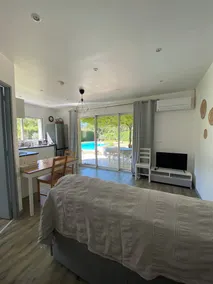 Nueva casa de campo, con piscina frente al Luberon - Image 3