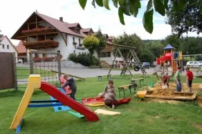 Renovierte, ebenerdige FeWo mit Gemeinschaftsterrasse - Image 2
