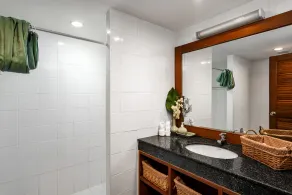 Naiharn beach sands Apartment - Image 2