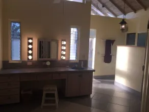 Private seaside villa with pool - Image 3