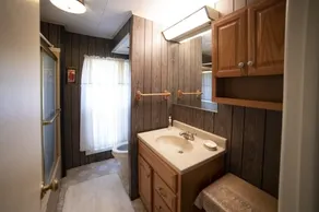 Adirondack Lake house  - Image 3