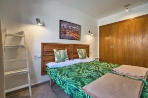 Peral Cas Concos Townhouse with Private Pool and Terrace, Air Con and Wi-Fi - Image 5