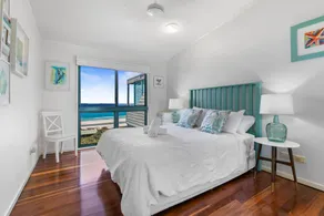 Panoramic views from this beautiful unit set high on the hill overlooking... - Image 5