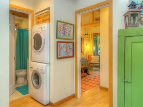 Lil Love Shack - Image 3