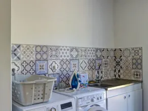 Charming renovated house with heated pool - Image 2
