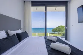 An Impressive Beachfront Luxury Retreat with Private Beach - Image 4