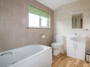 Detached  4 Bedroom House with Stunning sea views just 200 meters from the beach - Image 4