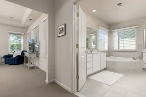 Single Family home in The Peninsula - Image 2