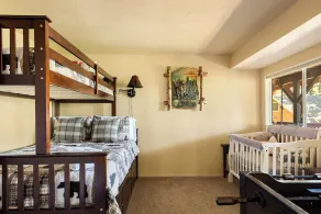 Lakeview Cabin Retreat - Image 4