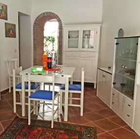 House - Image 5