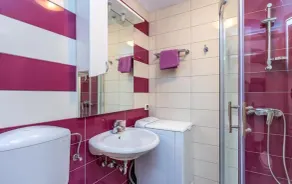 Beautiful villa with private pool, WiFi - Image 3
