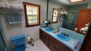 Private house close to Sequoia National Park with pool and private river access - Image 5