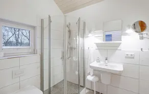 Nice Home In Krems Iiwarderbrück With Sauna - Image 3