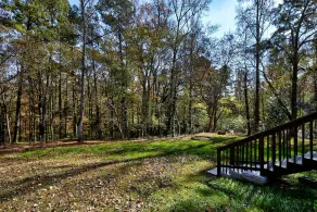Charming Country Cottage Retreat -  Walking distance to Downtown - Image 2