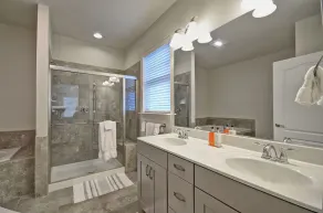 Beautiful 6 Bedroom, 4 Bath House in Bishop's Landing Community! Wifi Available, Pool, Fitness Center, Beach Shuttle, Tennis, Playground! - Image 3