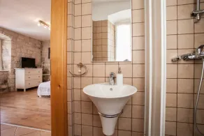 Apartment & Room Ursa - Image 3