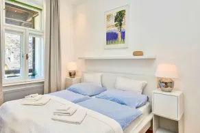 Studio Apartment mit Balkon und Raxblick - Top 4 - Landhaus Blauer Spatz - Image 3