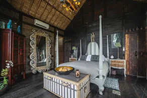 Absolute Beachfront Villa Laut - Image 4