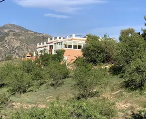Komfortabelt sommerhus (WIFI, pool, 3 terrasser, fantastisk udsigt over bjergene) - Image 5