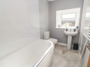 Appletree Cottage - Image 2