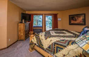 Cedar Lower Condominium 2 Bedroom condo - Image 4
