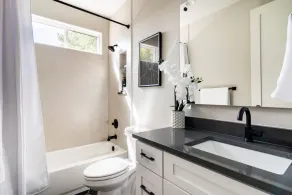 Luxury ATX Home | Great for Groups | A+ Location - Image 5