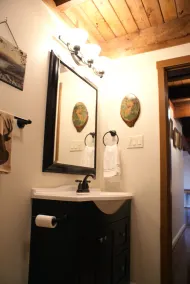 Luxury Log Cabin Estate ~ Breathtaking Lake Views ~ Perfect Family Retreat! - Image 3