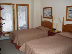 Maison de ville ski in / out, 8 forfaits de ski inc. chaque jour!!  4 BR sur Raccoon Run !! - Image 5