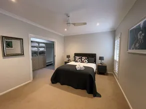 Luxury stay with spectacular mountain and sea views. 6 min walk to beach - Image 3