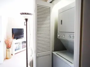Ce deux chambres propre et adorable, 1 1/2 salle de bain chalet est des vacances parfaites rendez-vous loin! - Image 2
