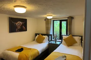 Cuckoo's Nest - Dog Friendly Cottage with a hot tub sleeping 6-8 - Image 5