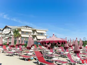 Smuk lejlighed for 4 personer med klimaanlæg, pool, internet, TV, terrasse og kæledyr tilladt - Image 5