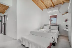 Angel’s studio - Image 5