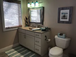 Stay on the lake with amazing views! Perfect for families including Fido! - Image 3